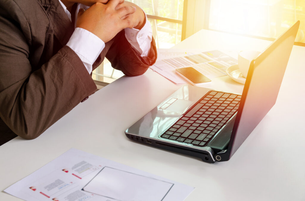 Rozwiązanie lub przekształcenie firmy internetowej Rozwiązanie lub przekształcenie firmy internetowej – procedury i wymogi notarialne